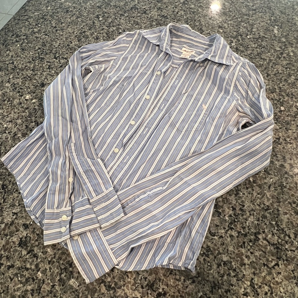 Vintage Abercrombie & Fitch Women's Button Down Shirt